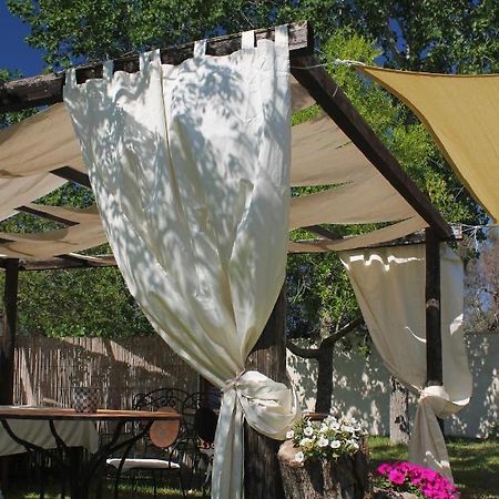 La Petrusa Vernole Bagian luar foto