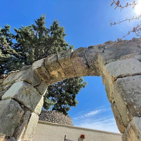La Petrusa Vernole Bagian luar foto