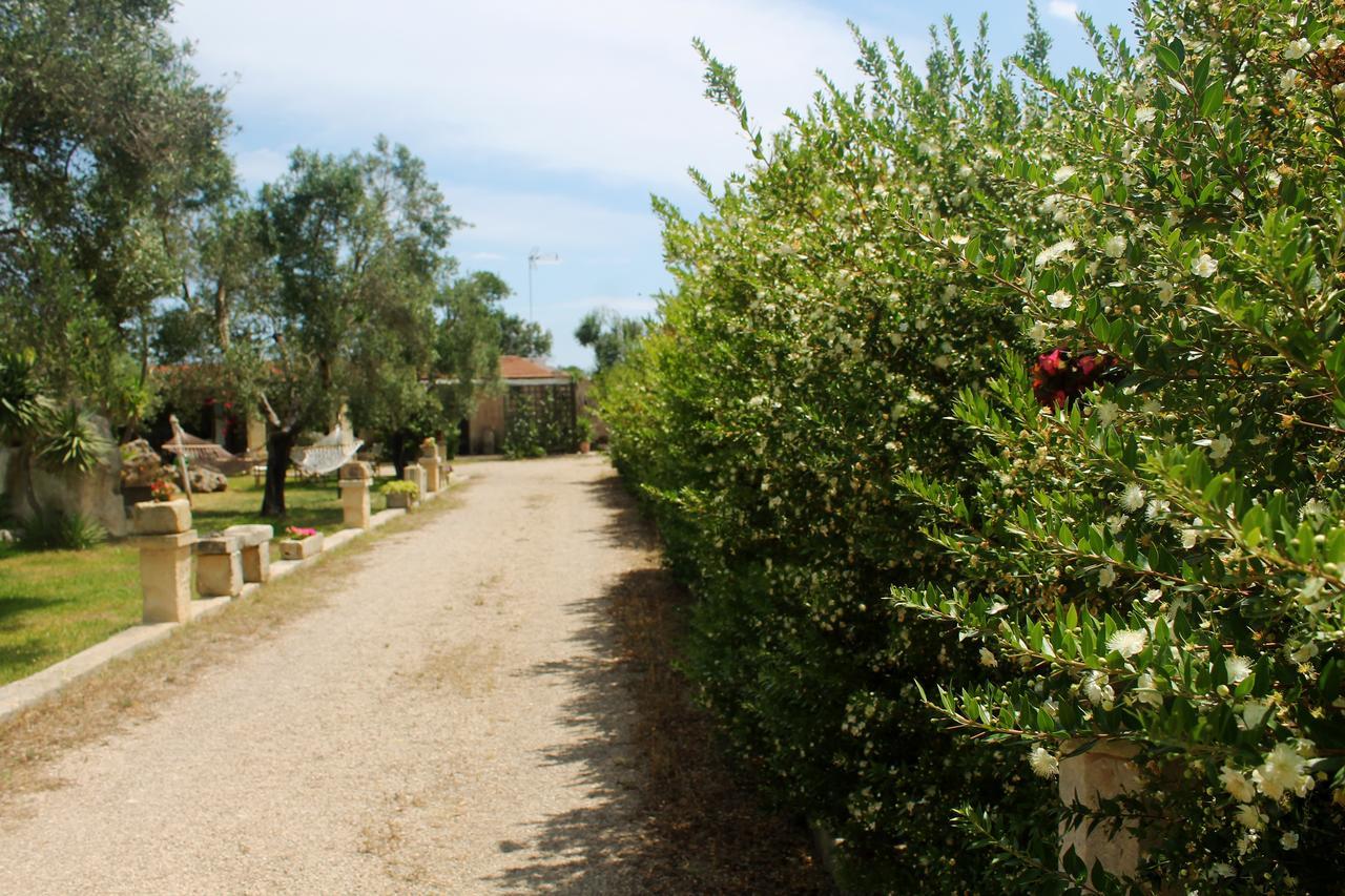La Petrusa Vernole Bagian luar foto